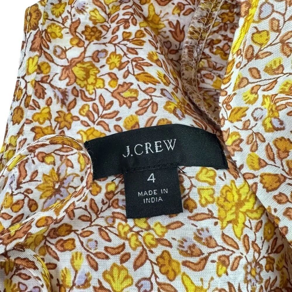 J. Crew Womens size 4 Puff-sleeve V-neck top in scattered blooms - Picture 4 of 10